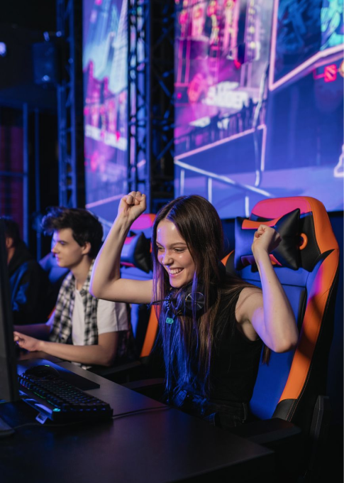 GAMING CREATORS AND STREAMERS